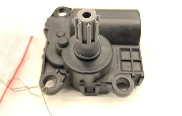 Tesla Model Y Air flap motor/actuator 150064000A