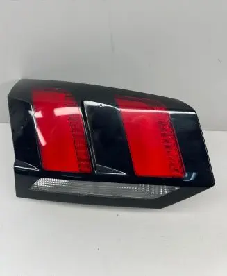 Peugeot 5008 II Tailgate rear/tail lights 9811027880 81580101