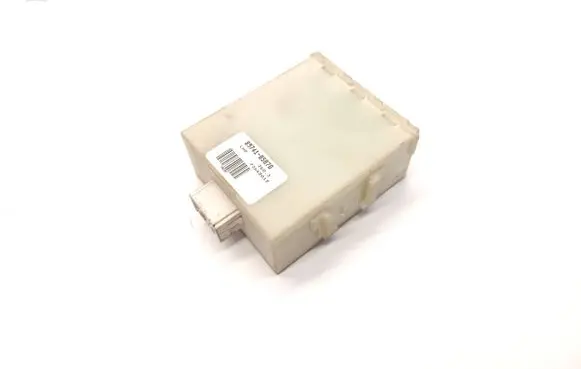 Toyota Avensis T250 Door control unit/module 8974105070 89741-05070