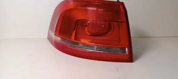 Volkswagen PASSAT B7 Rear/tail lights 3AF945095C