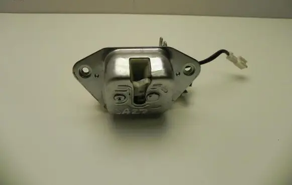 Honda Jazz Engine bonnet/hood lock/catch 0623 I6109