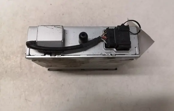 Volkswagen Golf V CD/DVD changer 1K0035110B