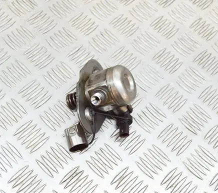 BMW 4 F32 F33 Fuel injection high pressure pump 0261520258 7642466