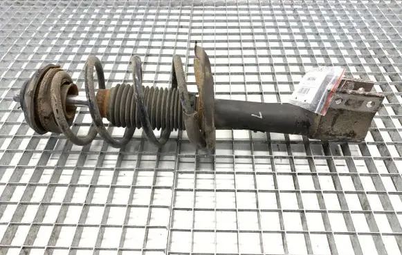 Peugeot 308 Front shock absorber/damper 