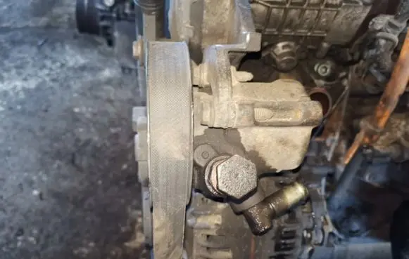 Seat Ibiza II (6k) Power steering pump 038145255b
