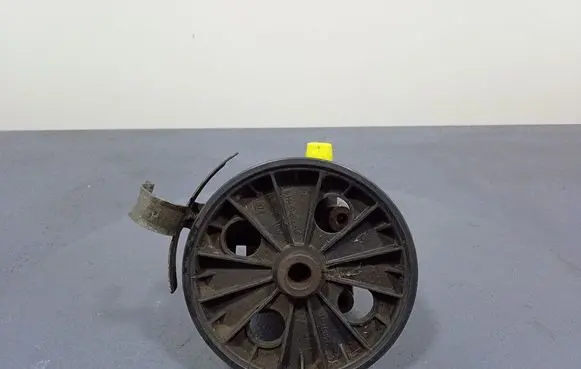 Volvo V70 Power steering pump 