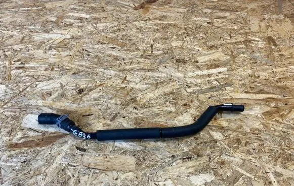 Audi e-tron Engine coolant pipe/hose 4KE819928F