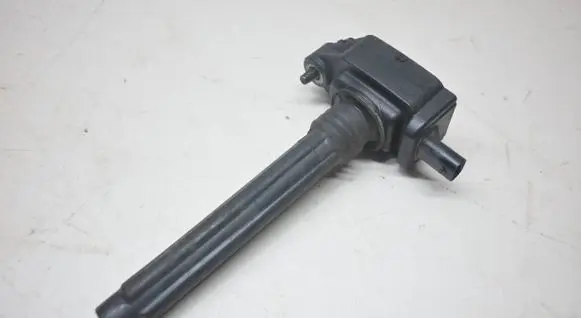 High voltage ignition coil