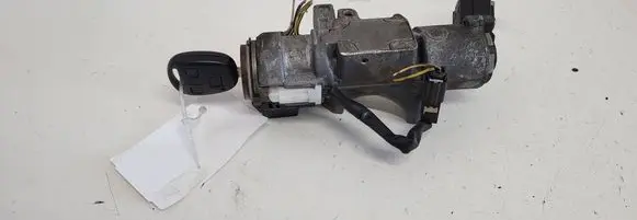 Toyota Avensis T250 Ignition lock N0501517