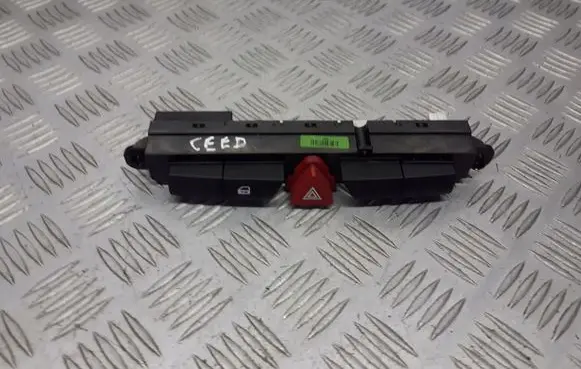 KIA Ceed Hazard light switch 93700-1H010