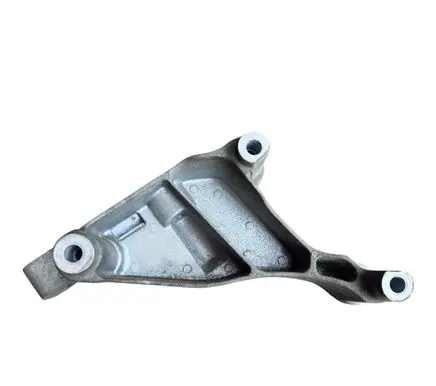 Chevrolet Volt II Engine mounting bracket