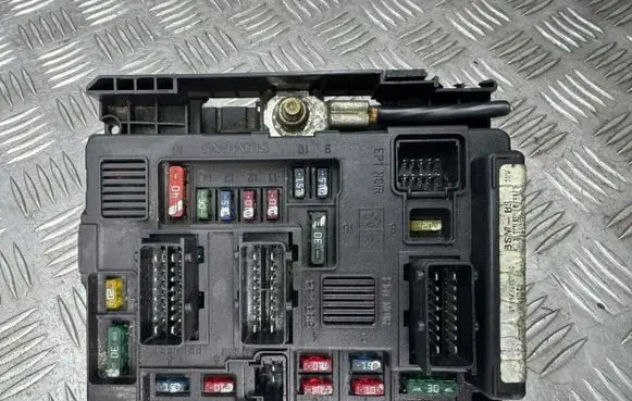 Citroen C5 BSM Control unit 9673498680 9648498680
