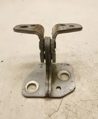 Jeep Grand Cherokee Loading door lower hinge 85574F