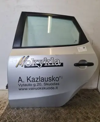 Hyundai i30 Rear door 