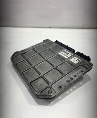 Toyota Wish (AE20) Engine control unit/module 8966168150 2120004090