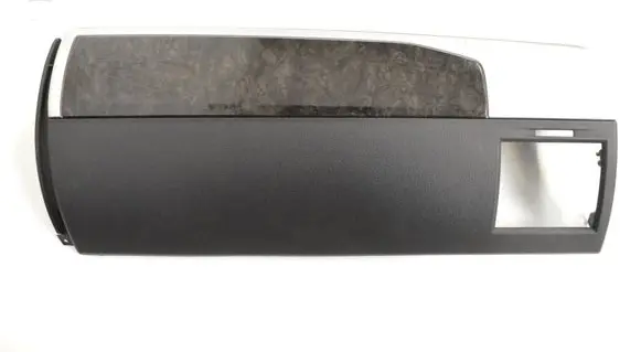 Chrysler Voyager Dashboard glove box trim L0140398