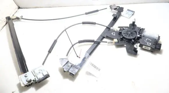 Front window lifting mechanism without motor