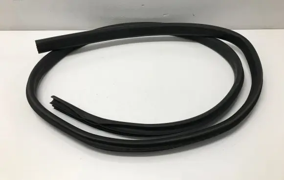 Ford Fiesta Rear door rubber seal (on body) 