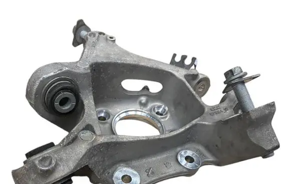 BMW 6 G32 Gran Turismo Rear wheel hub spindle/knuckle 6867267 33306867267