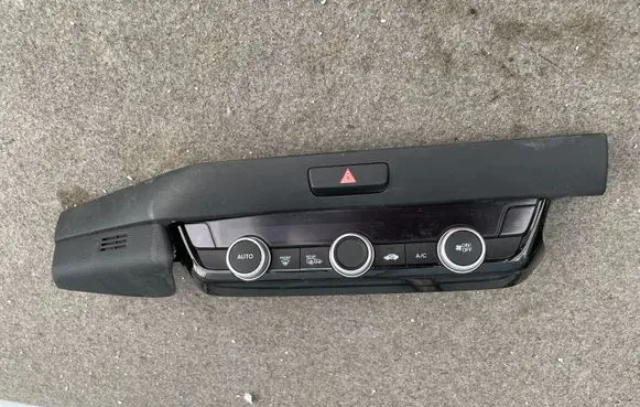 Honda Jazz IV GR Crosstar Climate control unit