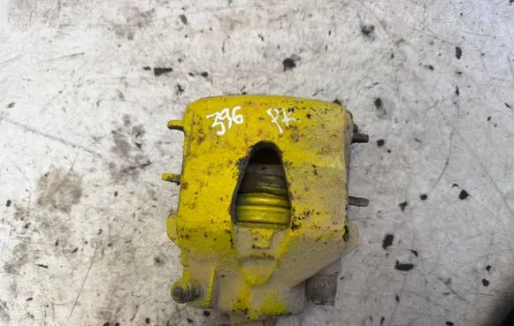 Volkswagen Golf V Front brake caliper
