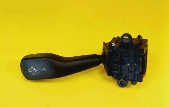 BMW 3 E46 Indicator stalk 8363662K