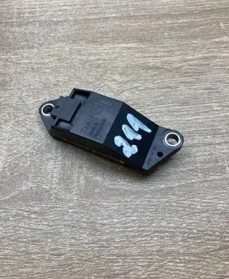 Mercedes-Benz E W211 Airbag deployment crash/impact sensor A0018209326