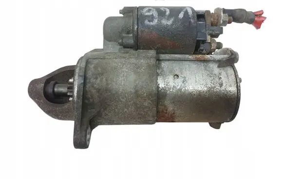 Opel Zafira B Starter motor