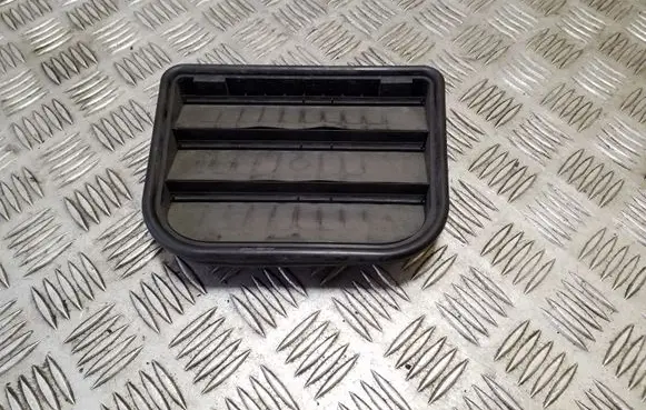 Jaguar XF X250 Quarter panel pressure vent 
