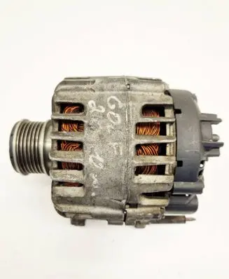 Volkswagen Golf VI Generator/alternator 03L903023F TG14C026 111026289