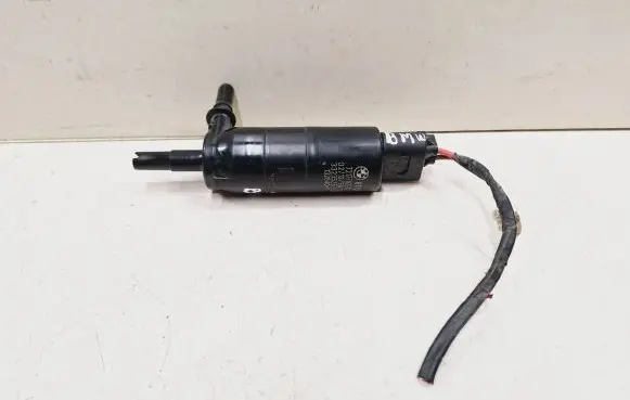 BMW 5 F10 F11 Headlight washer pump 721779202 3323525 7217792