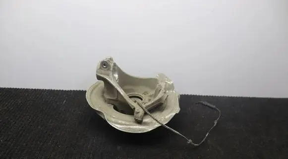 Front wheel hub