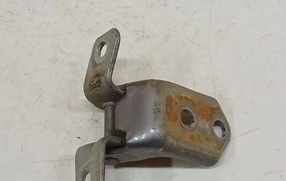 Mazda 3 I Front door upper hinge 