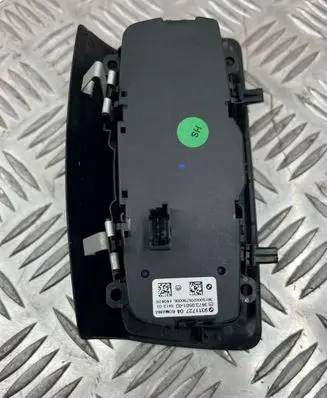 BMW 2 F46 Light switch 9311727