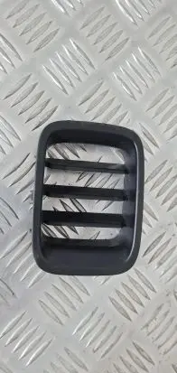 Suzuki Jimny Bonnet/hood grill 