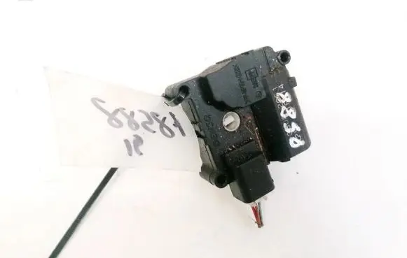 Toyota Corolla Verso AR10 Air flap motor/actuator 1138002051 113800-2051