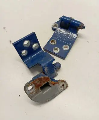 Mercedes-Benz Vito Viano W638 Front door hinge set 