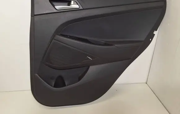 Hyundai Tucson TL Coupe rear side trim panel 