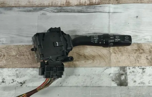 Toyota Corolla Verso AR10 Wiper control stalk 173654LH 173654