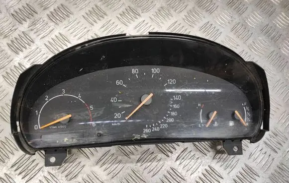 Saab 9-5 Speedometer (instrument cluster) 5373188 69295170T