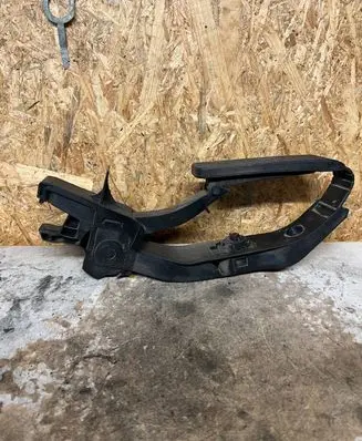 Mercedes-Benz E W211 Accelerator throttle pedal A2113000404