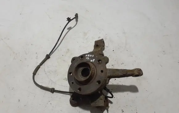 Renault Kangoo II Front wheel hub 8200755585
