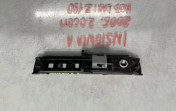 Opel Insignia A Seat belt adjustment rail 13598893
