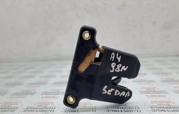 Audi A4 S4 B5 8D Tailgate/trunk/boot lock/catch/latch 8D5827505