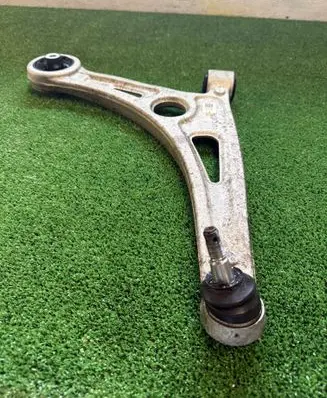 KIA Niro Front lower control arm/wishbone 54501AT000 AT000