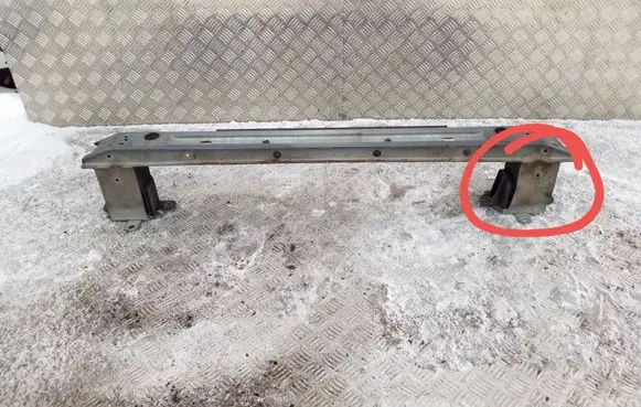 Fiat 500L Rear bumper cross member 