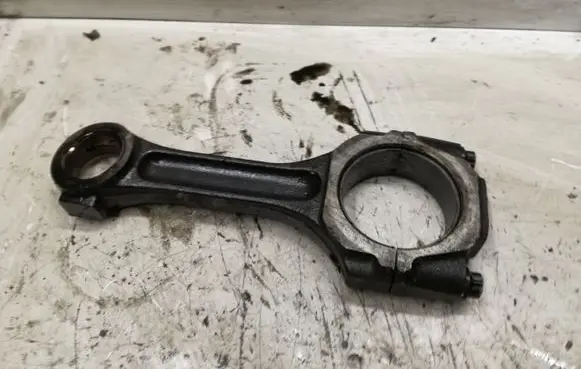 Hyundai Santa Fe Connecting rod/conrod 