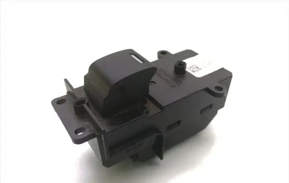 Honda CR-V Electric window control switch 35770-SWA-G010-M2 F000251