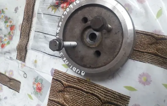 Audi A6 S6 C4 4A Camshaft pulley/ VANOS 