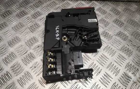 Mercedes-Benz SLK R172 Fuse box set 1725401450 A1725401450